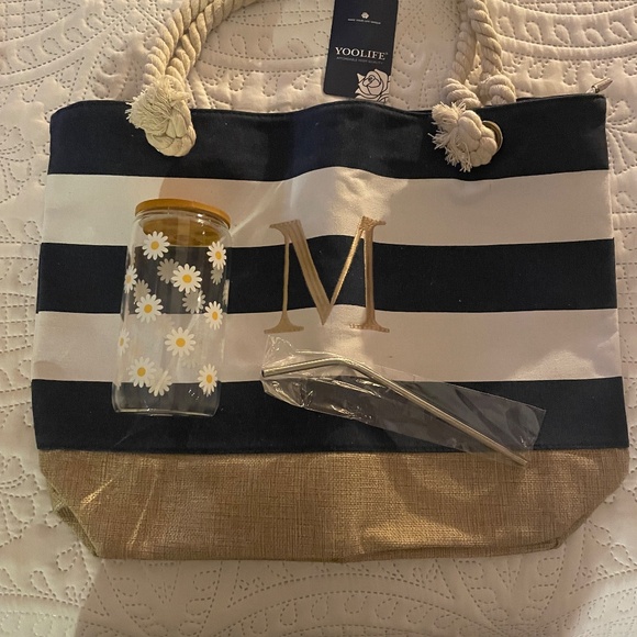 Beach Bag and Drinking Glass with lid and reusable straw - Picture 1 of 16